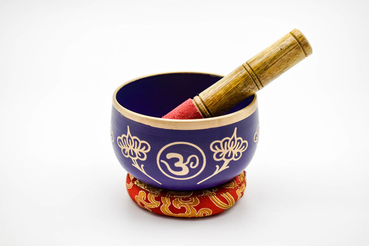Crown Chakra Singing Bowl With Beater - Sahasrara
