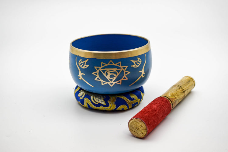 Throat Chakra Singing Bowl With Beater - Vishuddha