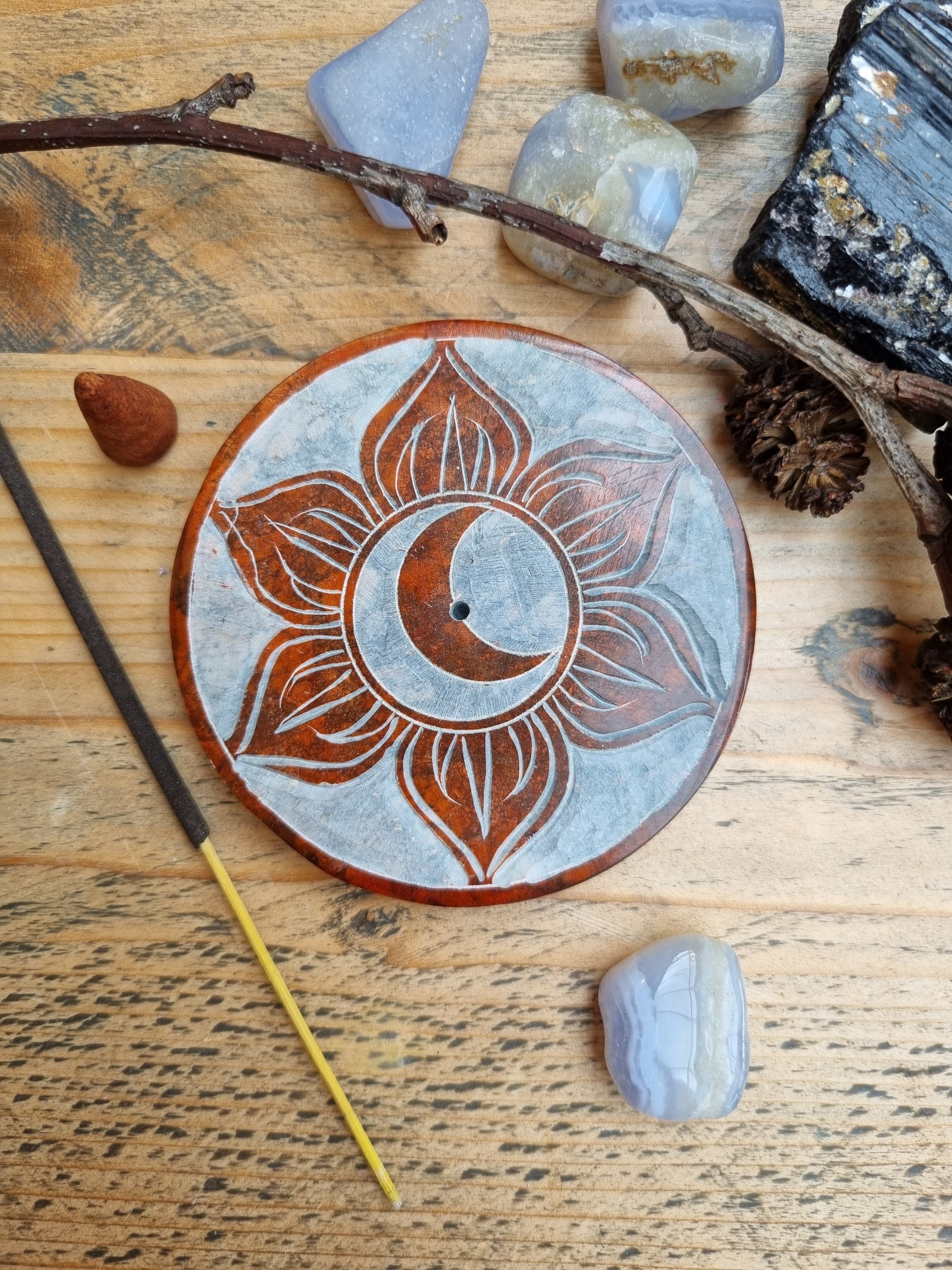 Sacral Chakra Stone Incense Holder – Orange